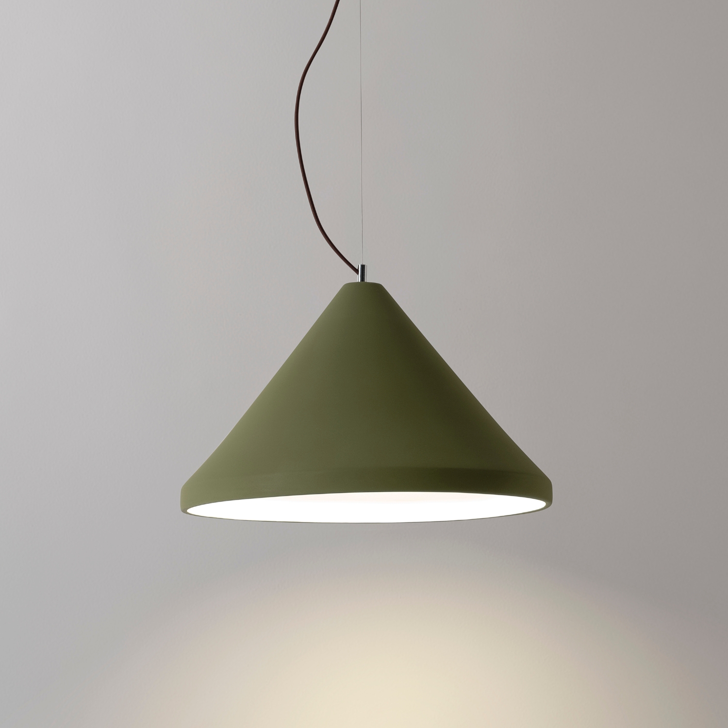 Pendant_Ubatuba_Large_color_Millitary_Green_light